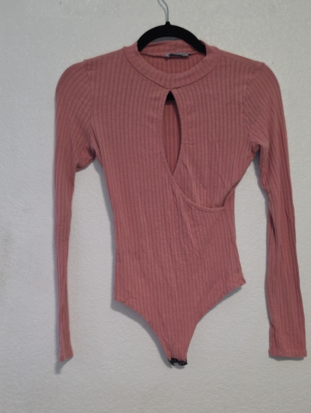 Fashion Nova Ribbed Keyhole Long-Sleeve Bodysuit - Mauve Pink